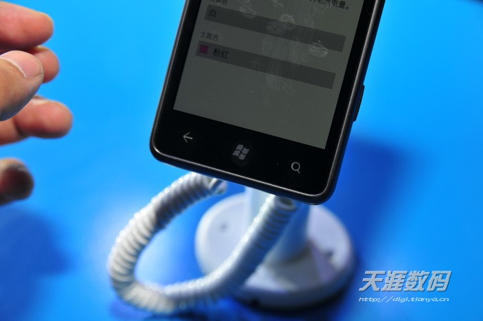华为wp智能手机:三星发布中国市场首款WP智能手机Omnia M-第21张图片-太平洋在线下载
