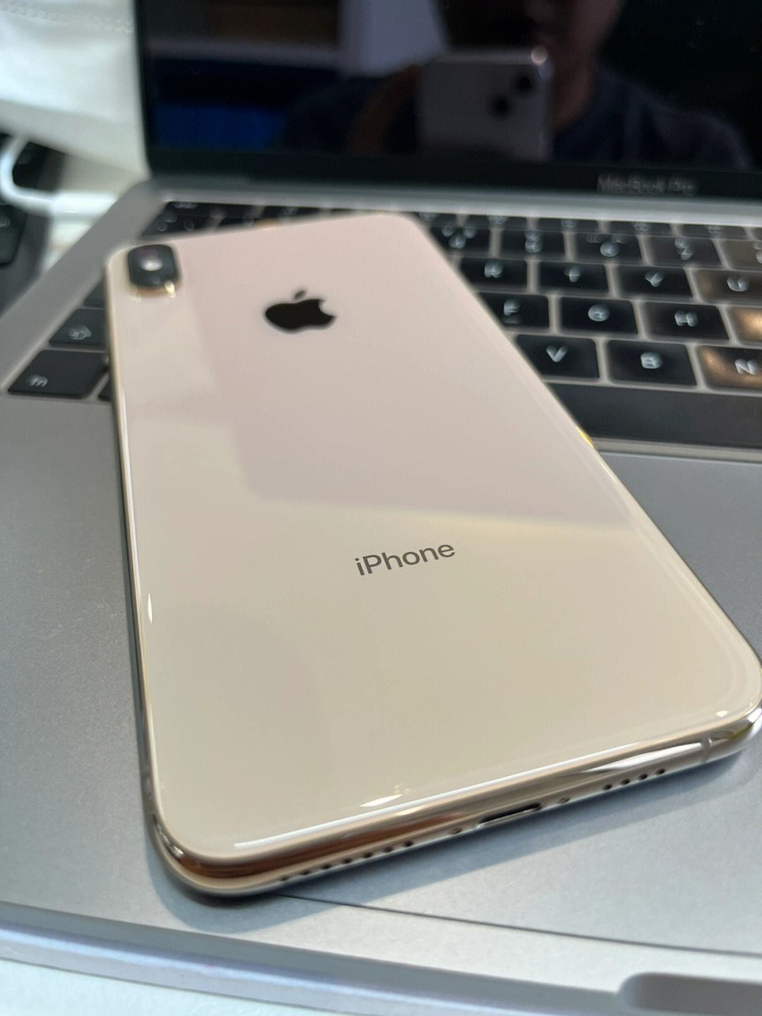 苹果xsmax国外版和国内版iphonexsmax现在多少钱